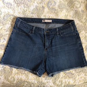 Levi jean shorts